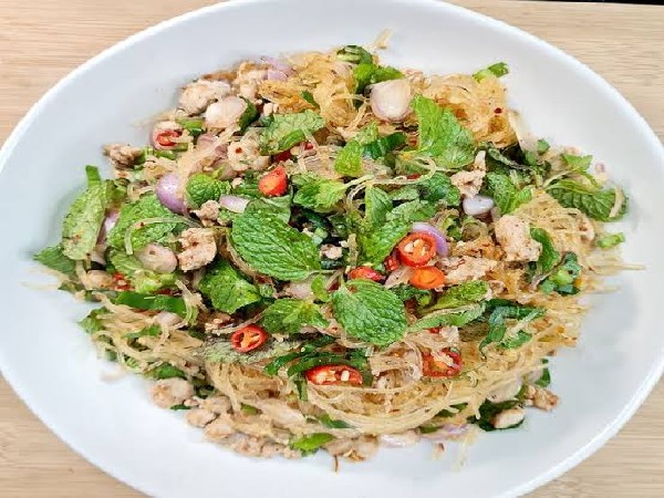 ลาบหมูวุ้นเส้น (ส่ง 29.8.69)