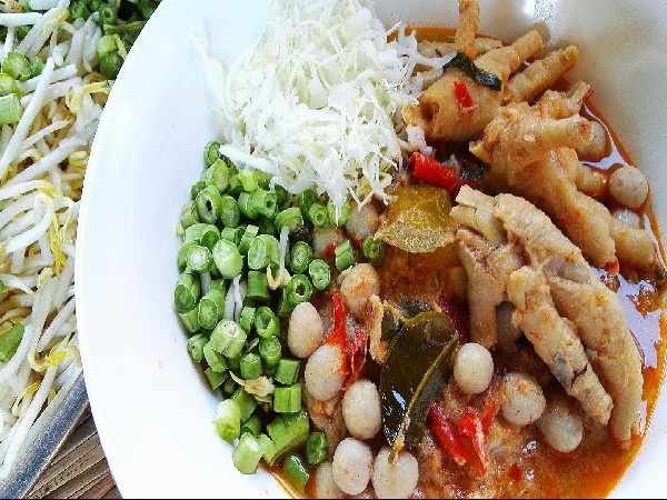 ขนมจีนน้ำยาป่าตีนไก่ (ส่ง 9.9.69)