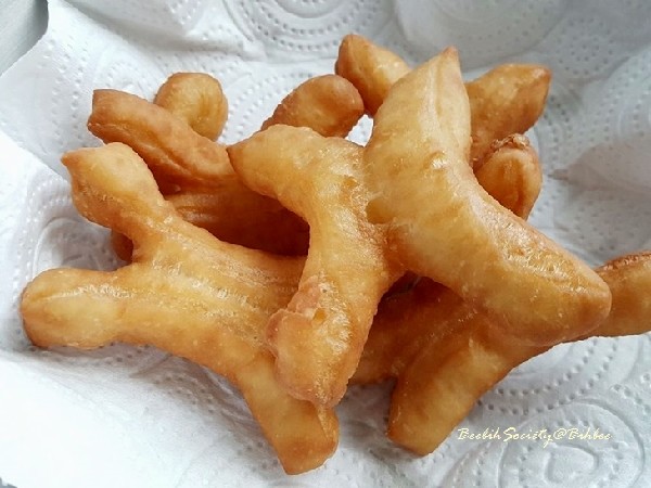 ปาท่องโก๋