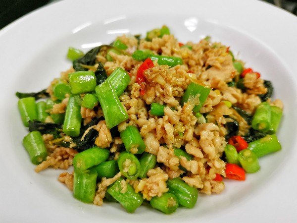 ผัดกะเพราหมูสับ