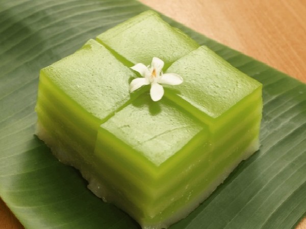 ขนมชั้นใบเตย (ส่ง20.8.69)