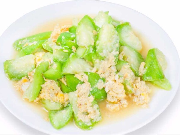 ผัดบวบใส่ไข่