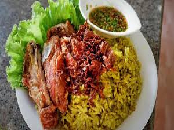 ข้าวหมกไก่ทอด